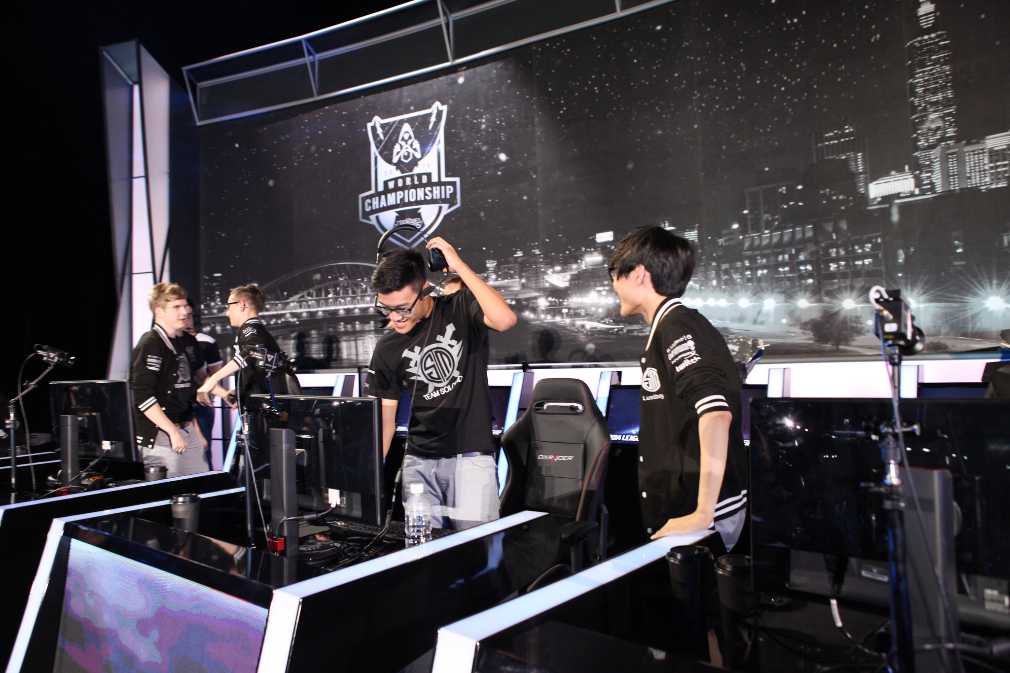 WE上单致命失误葬送好局！BLG关键龙团逆转豪取联赛七连胜，纳尔怒气判断失误致大龙团战决胜-必赢电竞